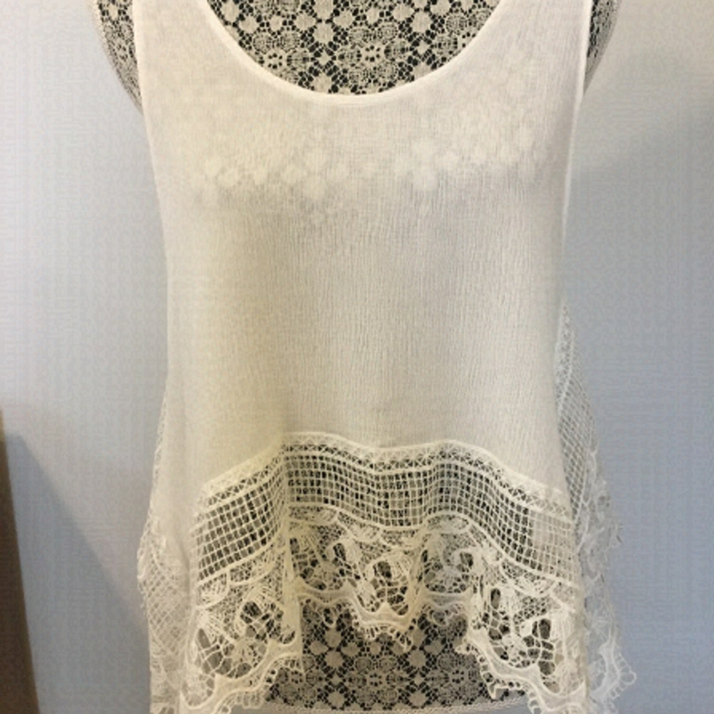 𝅺ACEMI lace trim tank